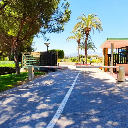 Luxury Frontline Ehhouse Apartment Estepona