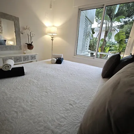 Luxury Frontline - Ehhouse Apartman *